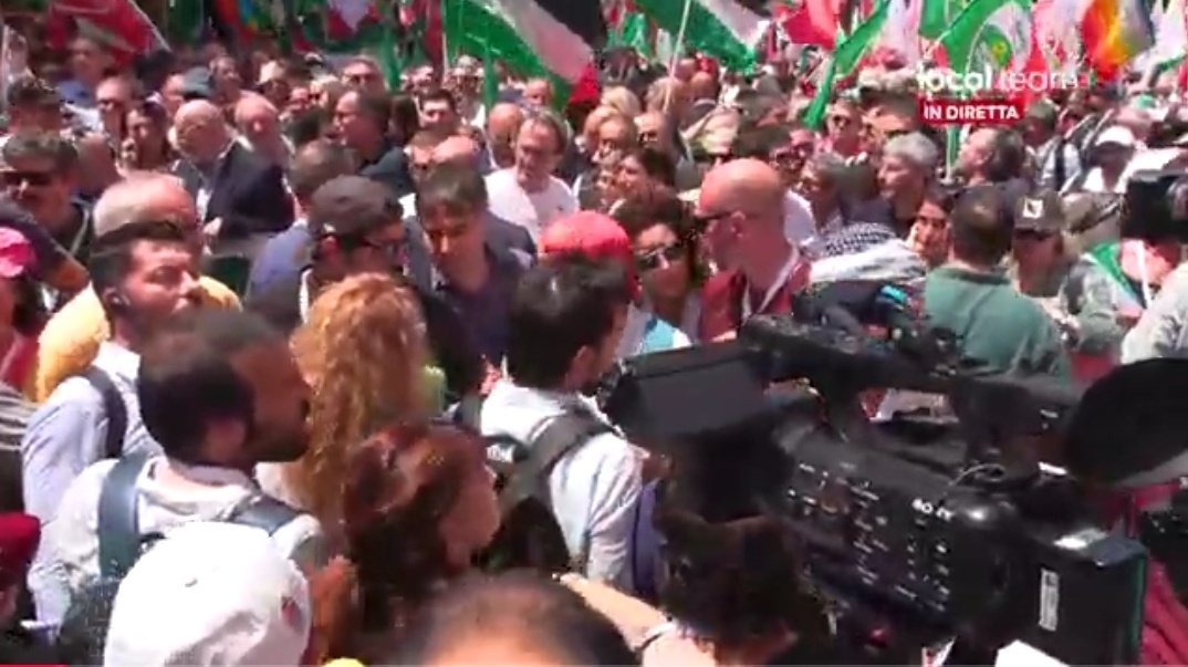 Gbag51's tweet image. Manifestazione per #Gaza 🇵🇸🔴live! Roma 
#LocalTeam #7giugno #FreePalestine #Pd-#M5S 
youtube.com/live/k21jeAfVS…