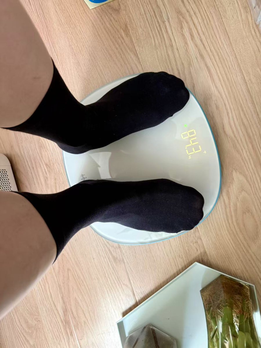 nbsp77's tweet photo. 一些黑袜 https://t.co/Zw6QhbRwqi