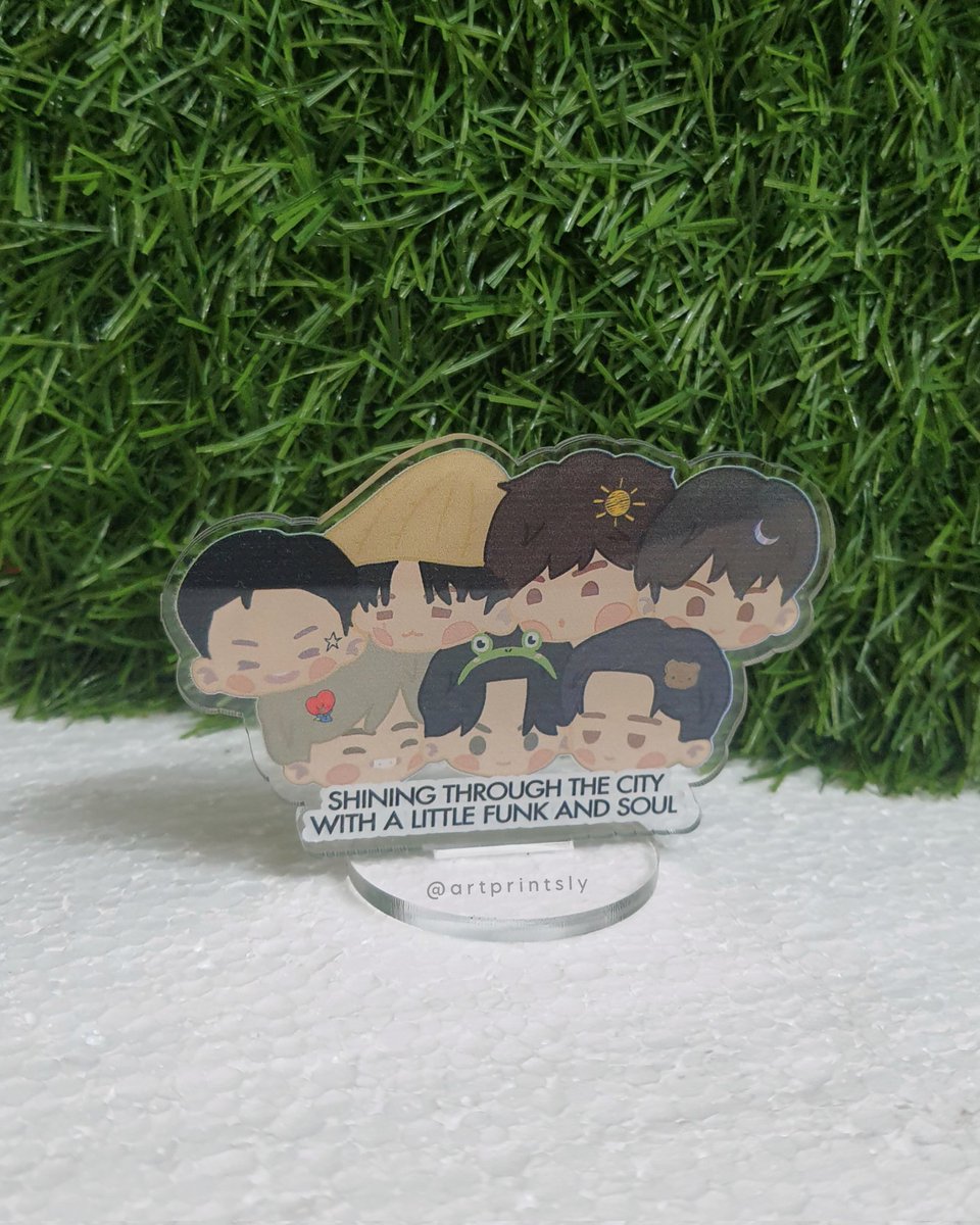 festa ga 💌

ww 
one winner 
rules:
follow, like, rt and comment down the link of your favourite product from my shop tagging army 🎀

ends: 15th june 🐥

#giveaway