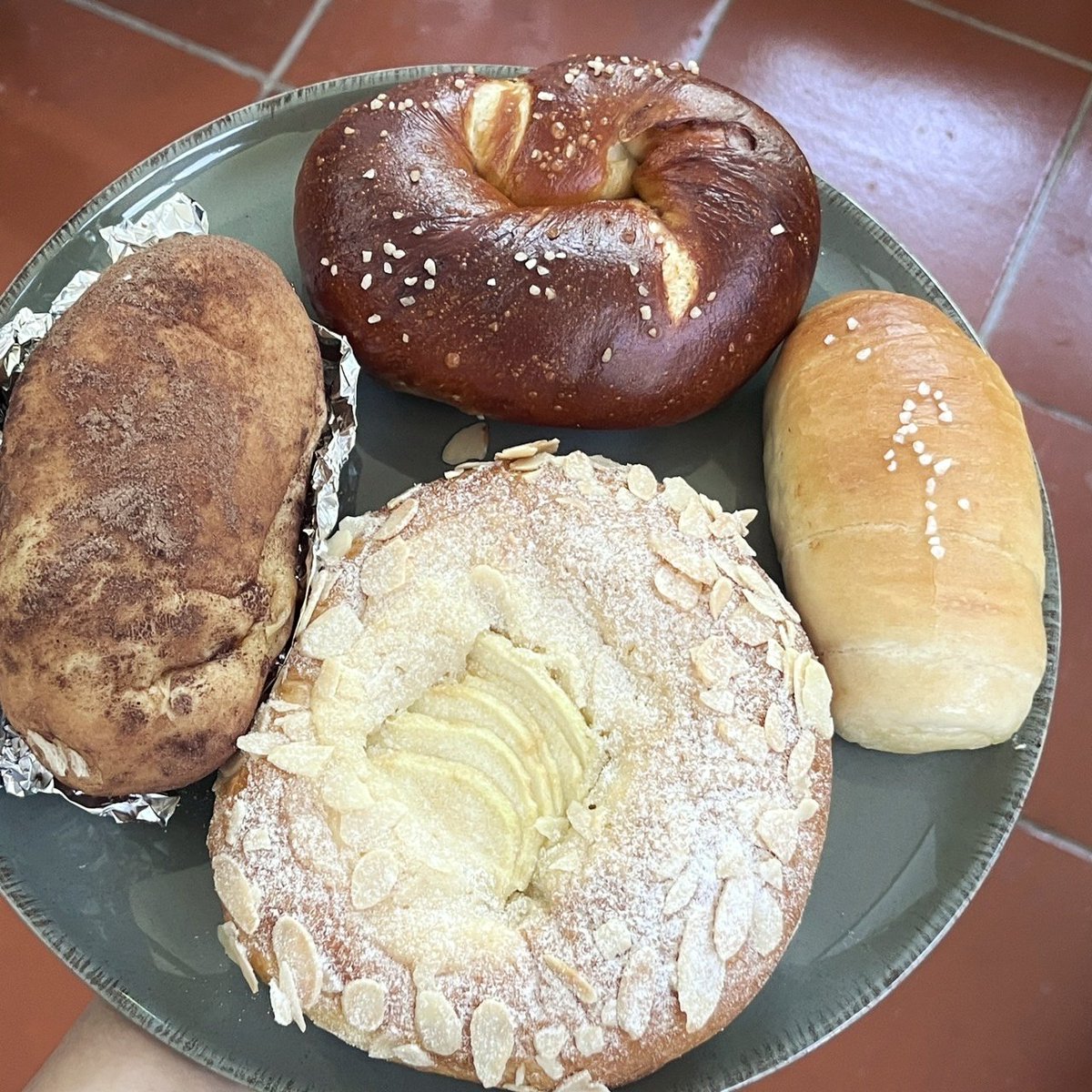 ปังมันฝรั่งพอเอาฟอยล์รองก็คือ...มันเผา!