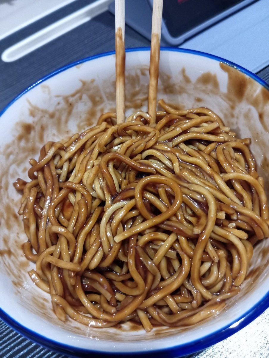 intanmanyoe's tweet photo. Mencoba jjajangmyeon versi angkringan... 
#palagan #JuneinJogja https://t.co/Kv1EqXPMMW