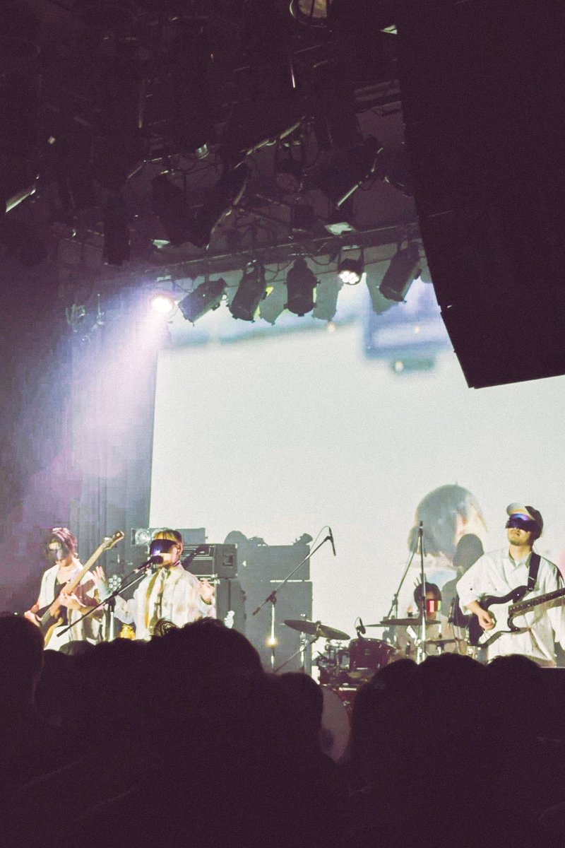 2025.6.7
huez主催「Landscape」at 代官山UNIT

ツアーのメンバーと共に、最新アルバム「Mofu Mohu」のフルセットをやりました。
自由な音のぶつかり合い対バン
しみじみと、出演できてよかったです
ありがとうございました🌼