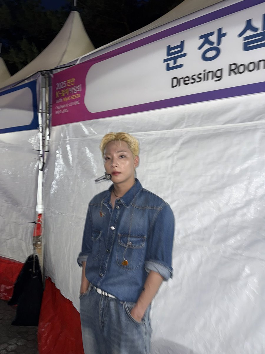 WM_ONOFF's tweet image. #이션

오늘도 고마워 재밌었어용🧡