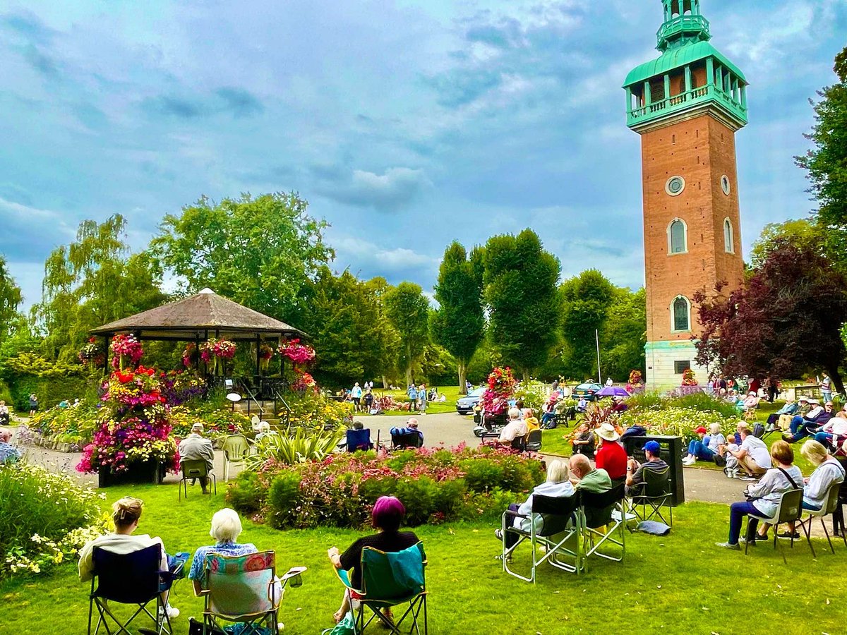 🎶 Junkyard Cats Jazz Band
📍 Queen's Park bandstand, Loughborough
🗓️ Sunday (8 June)
🕑 From 2pm
ℹ️ Free to attend. There is limited seating around the bandstand so please feel free to bring along a picnic chair and blanket.