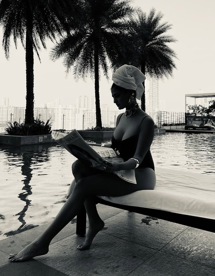 Gs17SwlbYAAlOqp?format=jpg&name=900x900