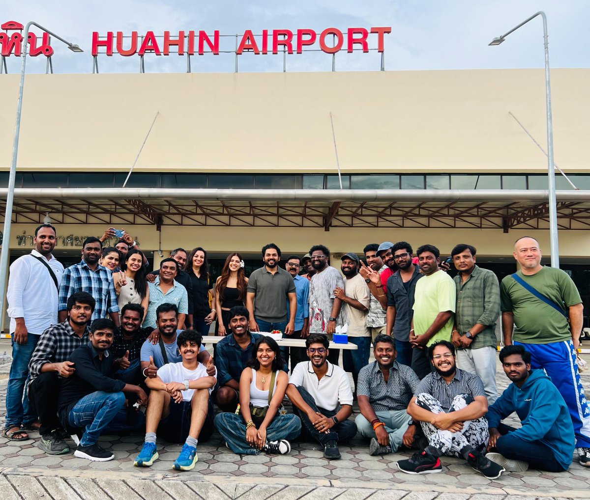 Karthi_Offl's tweet image. #Sardar2 - That’s a wrap!. What an adventure it’s been!!
@Psmithran @iam_SJSuryah @lakku76 @venkatavmedia @B4UMotionPics @MalavikaM_ @AshikaRanganath @rajishavijayan @iYogiBabu @SamCSmusic @george_dop @editorvijay @Prince_Pictures