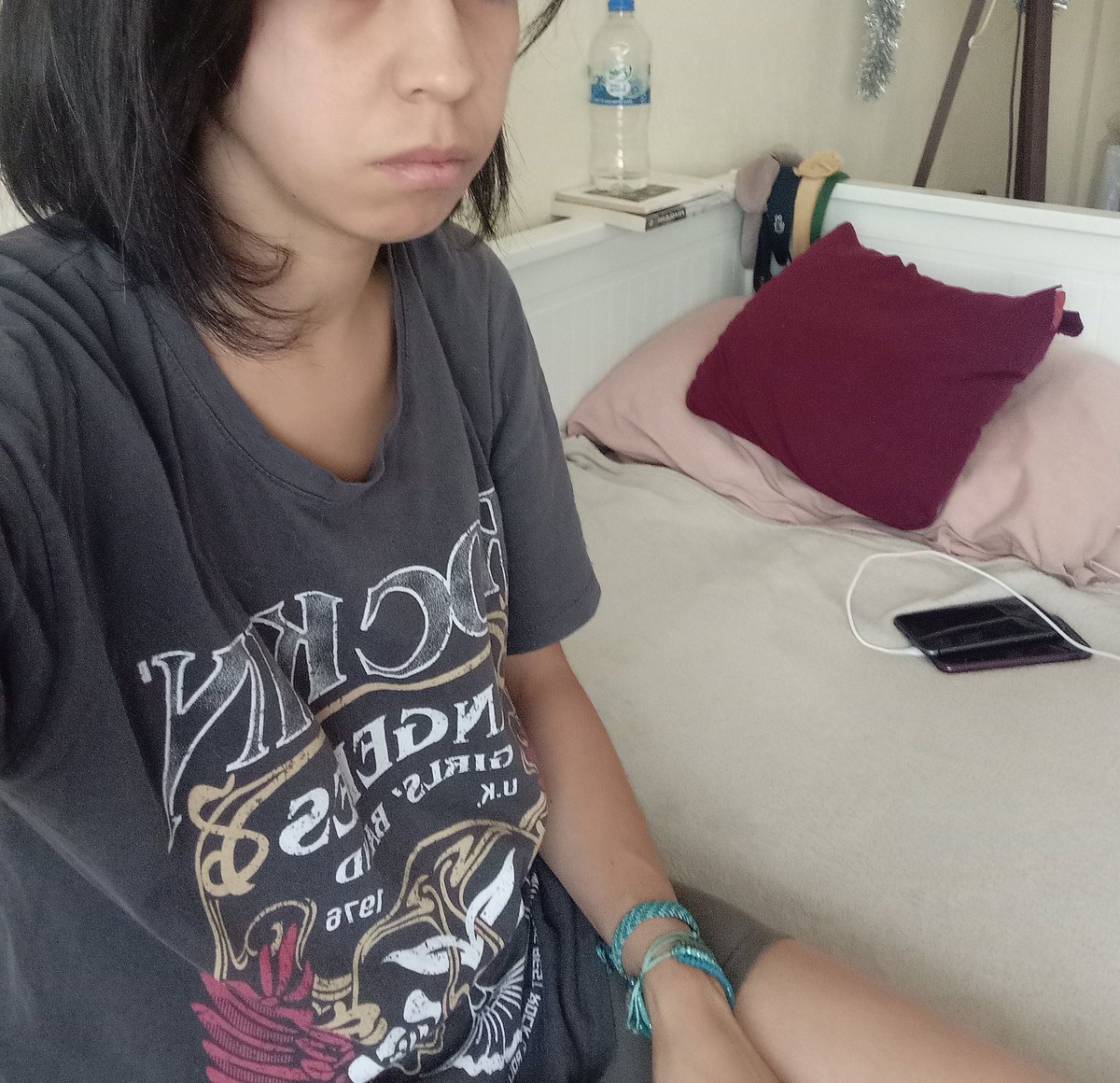 Instagram detoksundayım.
En anlamlı Overthink dakikalarım..