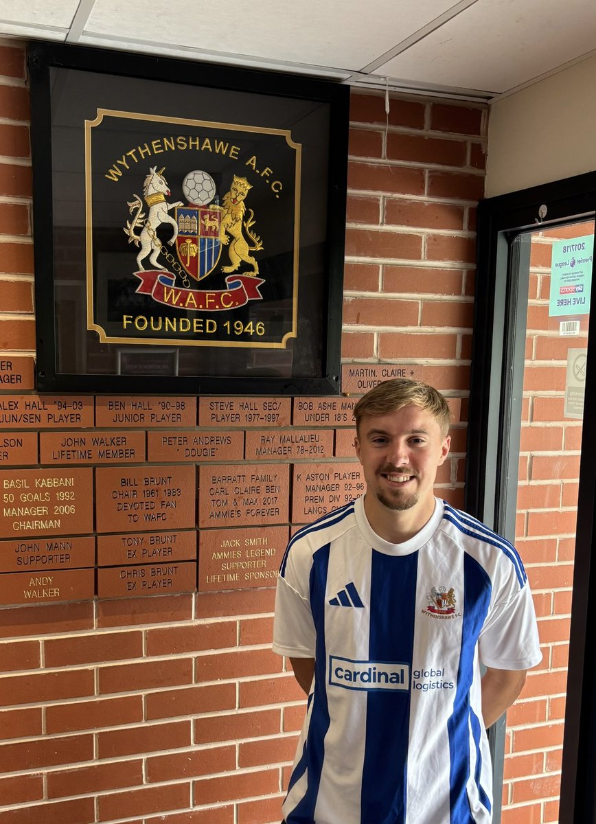 New Signing #6

Will Calligan is the next through the door. 

The 23 Year Old Attacking Left Back joins us from <a href="/buryfcofficial/">Bury Football Club</a>, whilst he also spent time on loan at Bradford Park Avenue and Osset United last season.

Welcome Will!

#Wythenshawe