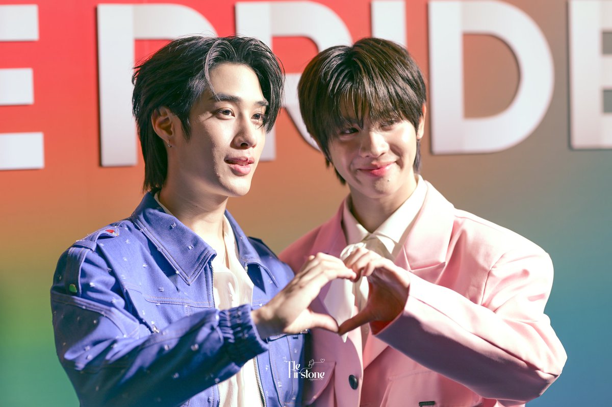 TleFirstoneTH's tweet photo. [07.06.2025] ㅡ I Trust You 💗

#OnePridexTleFirstone

♬ #TleFirstone #เติ้ลเฟิร์สวัน #TLE_mtm #Firstone ♬
#TleFirstone_SupportTH https://t.co/3ycWsZRIY5