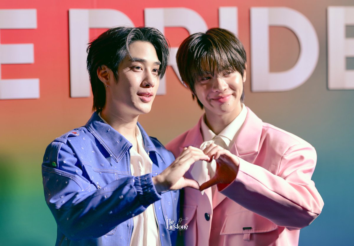 TleFirstoneTH's tweet photo. [07.06.2025] ㅡ I Trust You 💗

#OnePridexTleFirstone

♬ #TleFirstone #เติ้ลเฟิร์สวัน #TLE_mtm #Firstone ♬
#TleFirstone_SupportTH https://t.co/3ycWsZRIY5