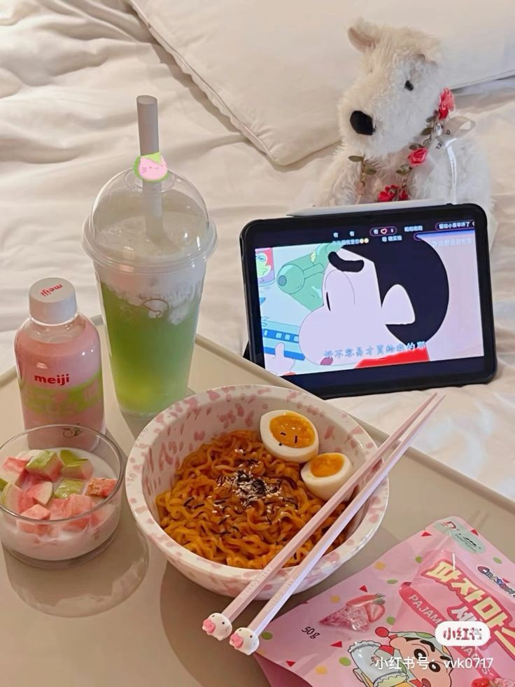 mirachelinara's tweet photo. ㅤ
Di mana ada waktu luang, di situ ada aku yang nonton Shinchan ❣️

Happy satnight🐰❣️
ㅤ https://t.co/NSnoKoqlbi