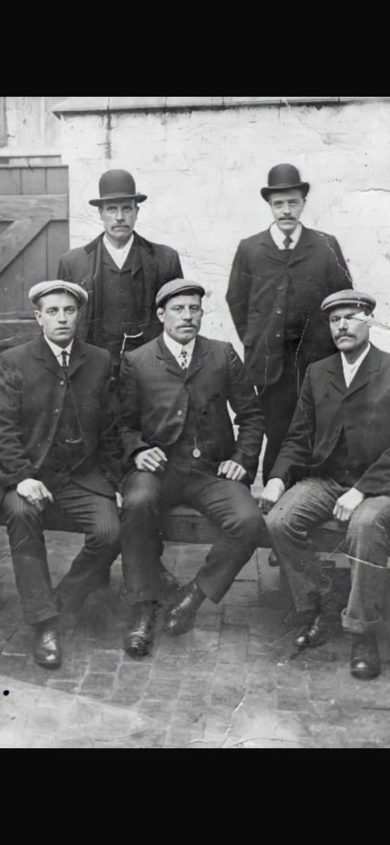 redboardie's tweet image. Come on you Wires @WarringtonRLFC  #Wembley #RLFC #challengecupfinal