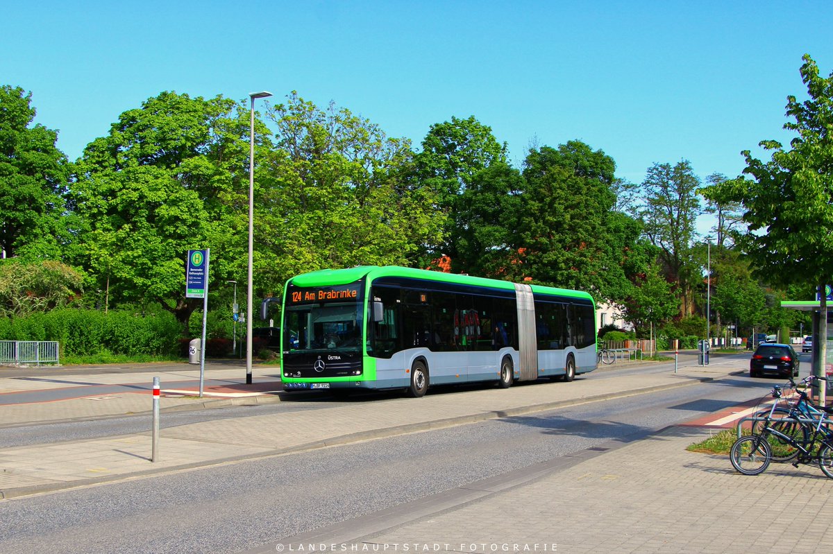 Tom_Kpl's tweet photo. Den Start auf meinem X-Account macht der eCitaroG.

#eCitaroG #MercedesBenz #ElectricBus #Ebus #SustainableTransport #GreenMobility #ElectricVehicle #PublicTransport #ZeroEmissions #EcoFriendly #UrbanMobility #FutureOfTransport #BusLife #ElectricBusLove  #BusPhotography https://t.co/54BsmXJzQS