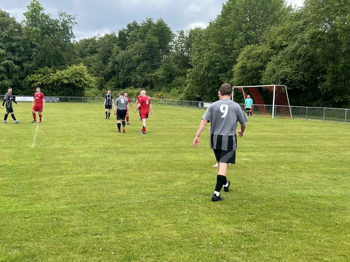 scottish_aff's tweet photo. Underway at Wallsgreen Park for Bowhill Rovers v Lumphinnans Hearts in Fife championship https://t.co/fOXQcEmQDQ