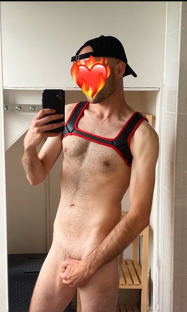 Unibott's tweet image. Need someone to come and put this fire out ❤️‍🔥

 @GaysFromBelgium @BelgianGays @belgiumgay2