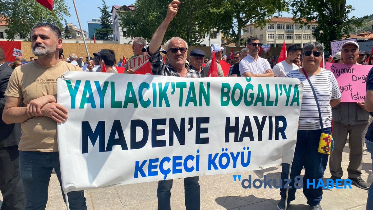 dokuz8haber's tweet photo. Tokat'ta, Cumhuriyet Meydanı'nda bir araya gelen yurttaşlar, #DoğanaSuyunaSahipÇık diyerek Çal Baba ormanına sahip çıkıyorlar.  

#dokuz8/@egecanturkmen https://t.co/uj6SCAi7k5