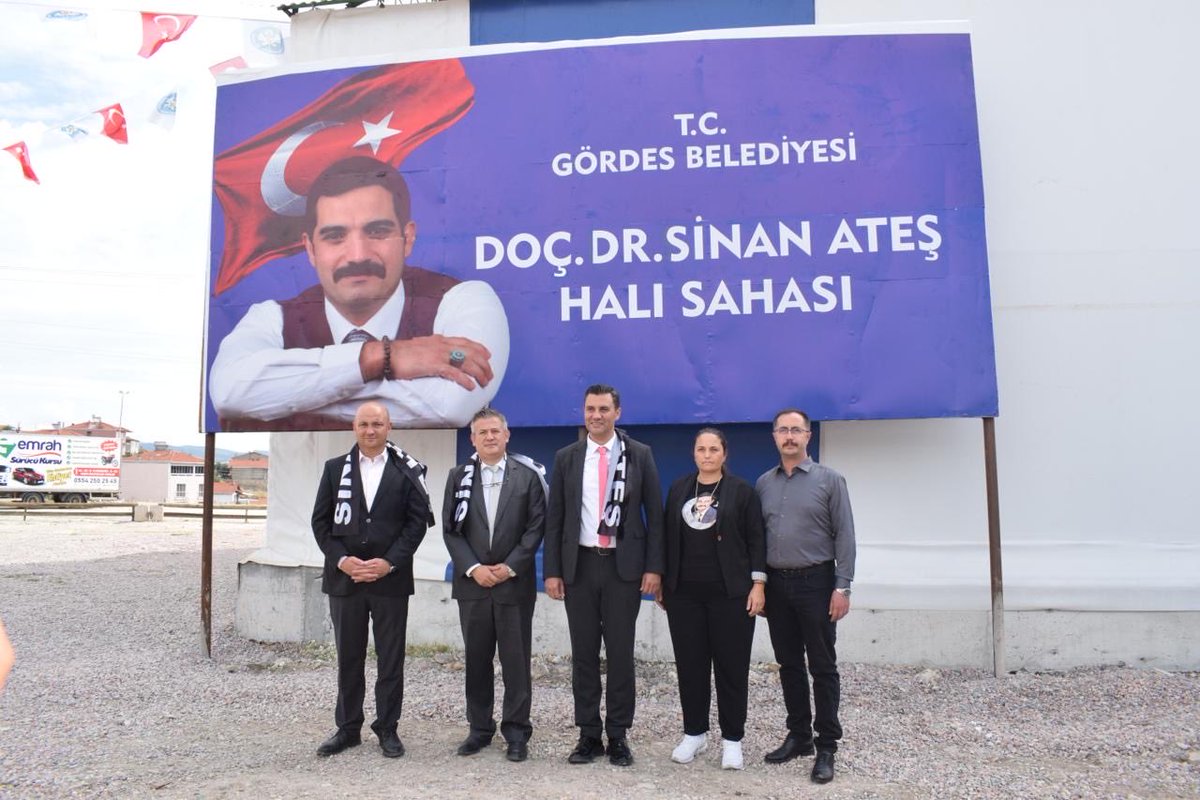 Elîm bir ev kazası sonucu ağır yaralı olarak Manisa Celal Bayar Üniversitesi Hastanesine kaldırılan Manisa Büyükşehir Belediye Başkanı Sayın Ferdi Zeyrek’e Allah’tan acil şifalar diliyorum.

Allah Sayın Başkan’ı ailesine, sevenlerine ve Manisalı hemşehrilerimize bağışlasın.