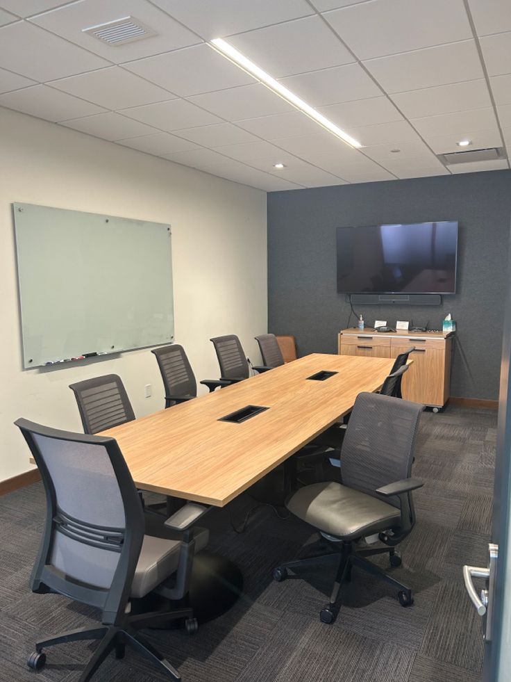 VisionInte85869's tweet photo. Conference room  
Vision Interior &amp; Consultant Pvt. Ltd. 
Design &amp; build solution  
Contact Us : +919818846478 Visit our site : https://t.co/RyBN3FxwLu  
----------------------------------------------------#Newreel #conferenceroom #visioninterior #like #comment #share  #visitus ! https://t.co/d6OzmR8Hfi