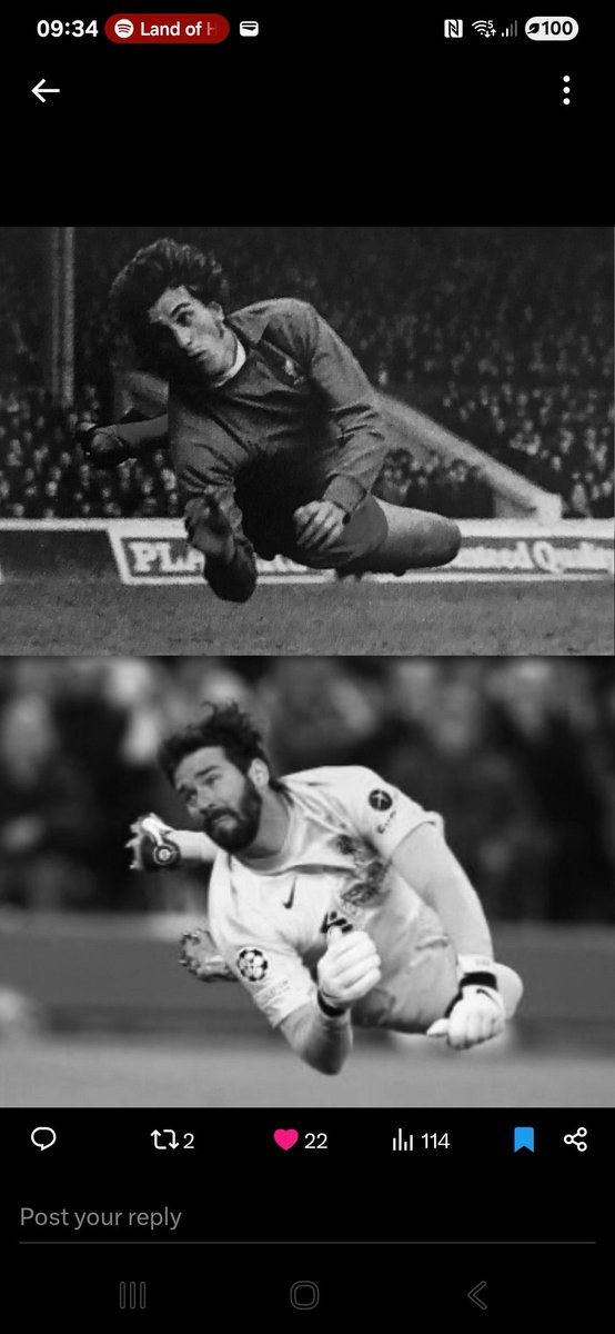 #LFC 2 amazing photographs taken 50 years apart showing Liverpools 2 greatest ever keepers played exactly the same way, Ray Clemence and Alisson Becker!