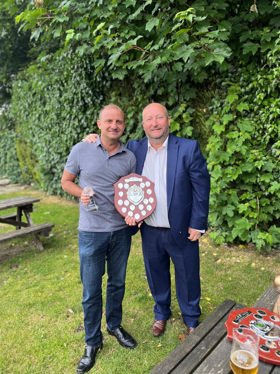 CudhamUtd's tweet photo. A nice evening last night with our @cudhamvets after a good season and promotion. Only losing league on goal difference after only 1 league defeat . Congrats to Jack, players player , Craig as managers player, Graham and Jack top scorers and the legend Sparksy as clubman 👏💚🖤🏆 https://t.co/hl7OdXwG0v