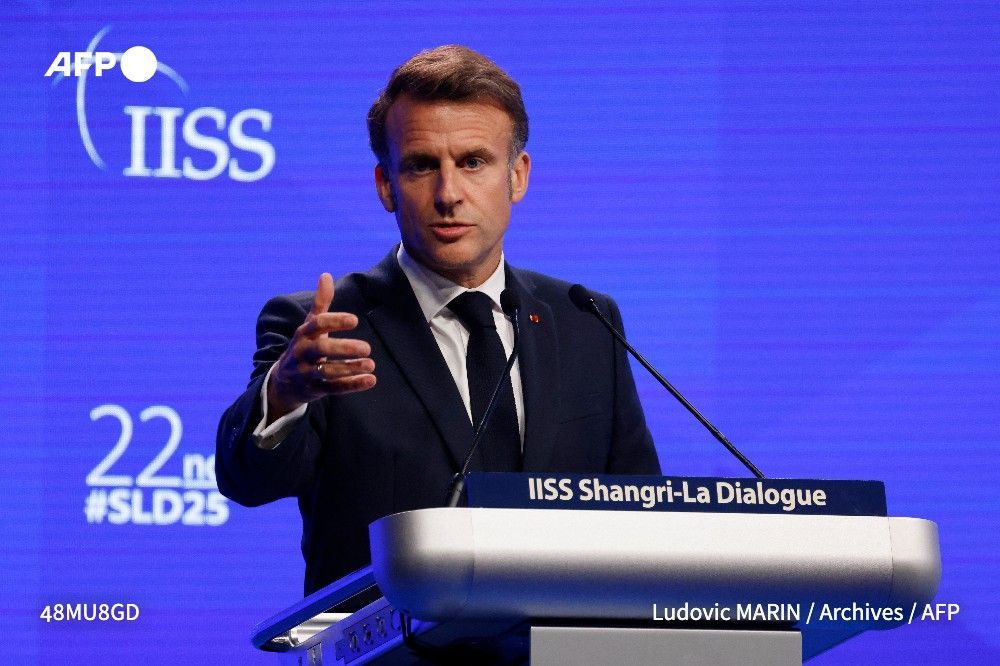 🇬🇱 Emmanuel Macron effectuera une visite officielle le 15 juin au Groenland pour marquer son soutien à ce territoire autonome du Danemark convoité par Donald Trump, a annoncé l'Elysée. Il s'y rendra "à l'invitation" du Premier ministre du Groenland, Jens-Frederik Nielsen.