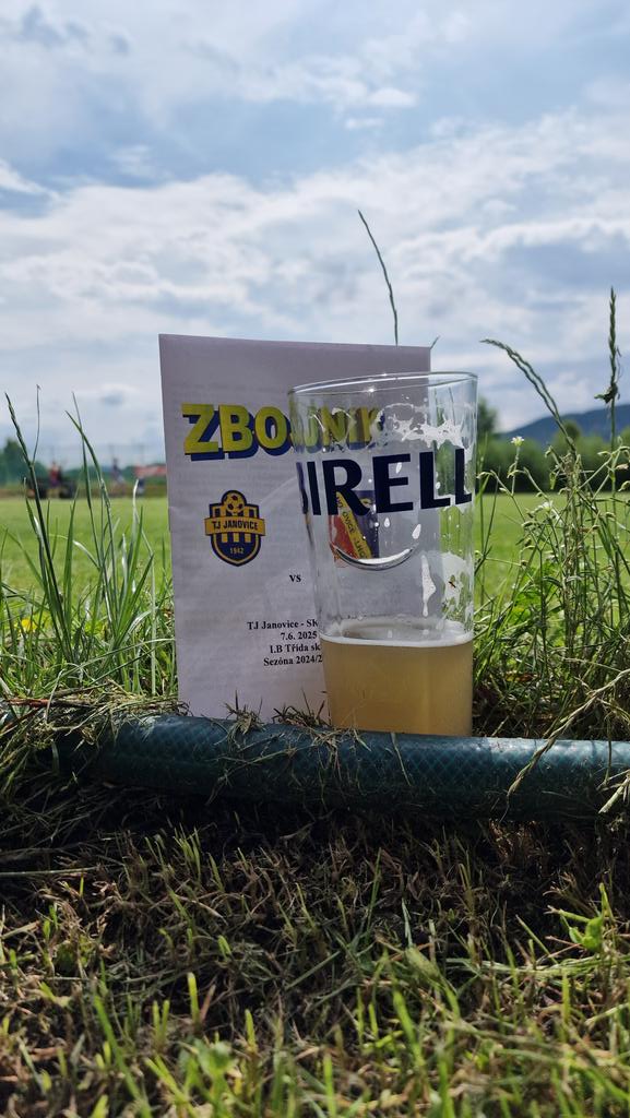 SzpilNa's tweet image. W sobotę, o 10:00, można jechać na zakupy do Biedronki, ja na szczęście zabłądziłem 😅