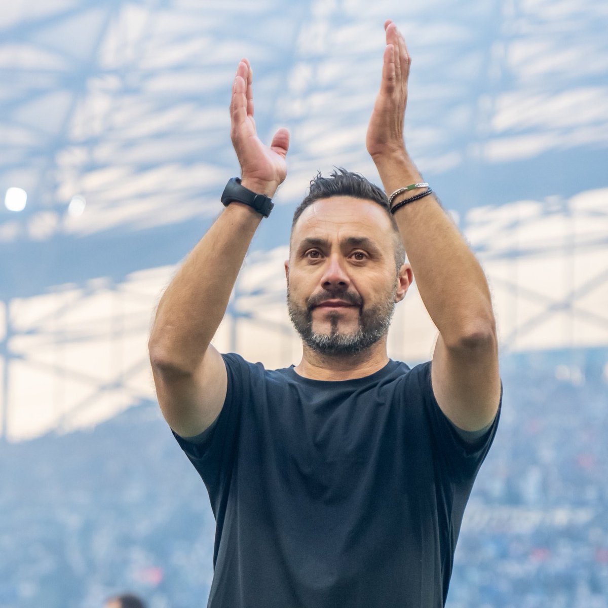 🚨⚪️ Tottenham are prepared to advance in talks with leading candidate Thomas Frank in the next days.

Spurs also approached Roberto De Zerbi in the recent days… but the Italian head coach rejected as he wants to stay at Olympique Marseille.