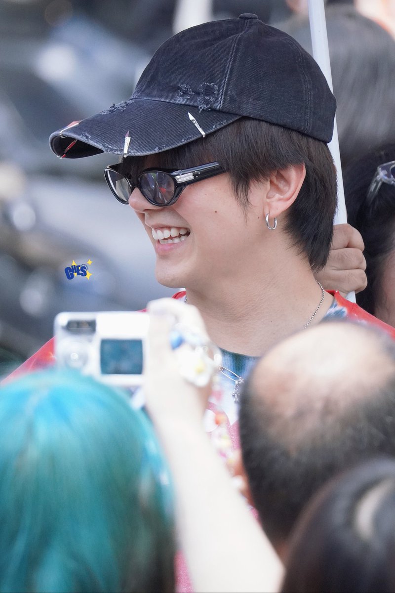 หล่อจัดดดดด หล่อสู้แดดสุดๆ

BUILD THIRTYONE DERLAND

#HAPPYBUILDTURNS31
<a href="/JakeB4rever/">BIU.</a> 
#BuildJakapan #Beyourluve