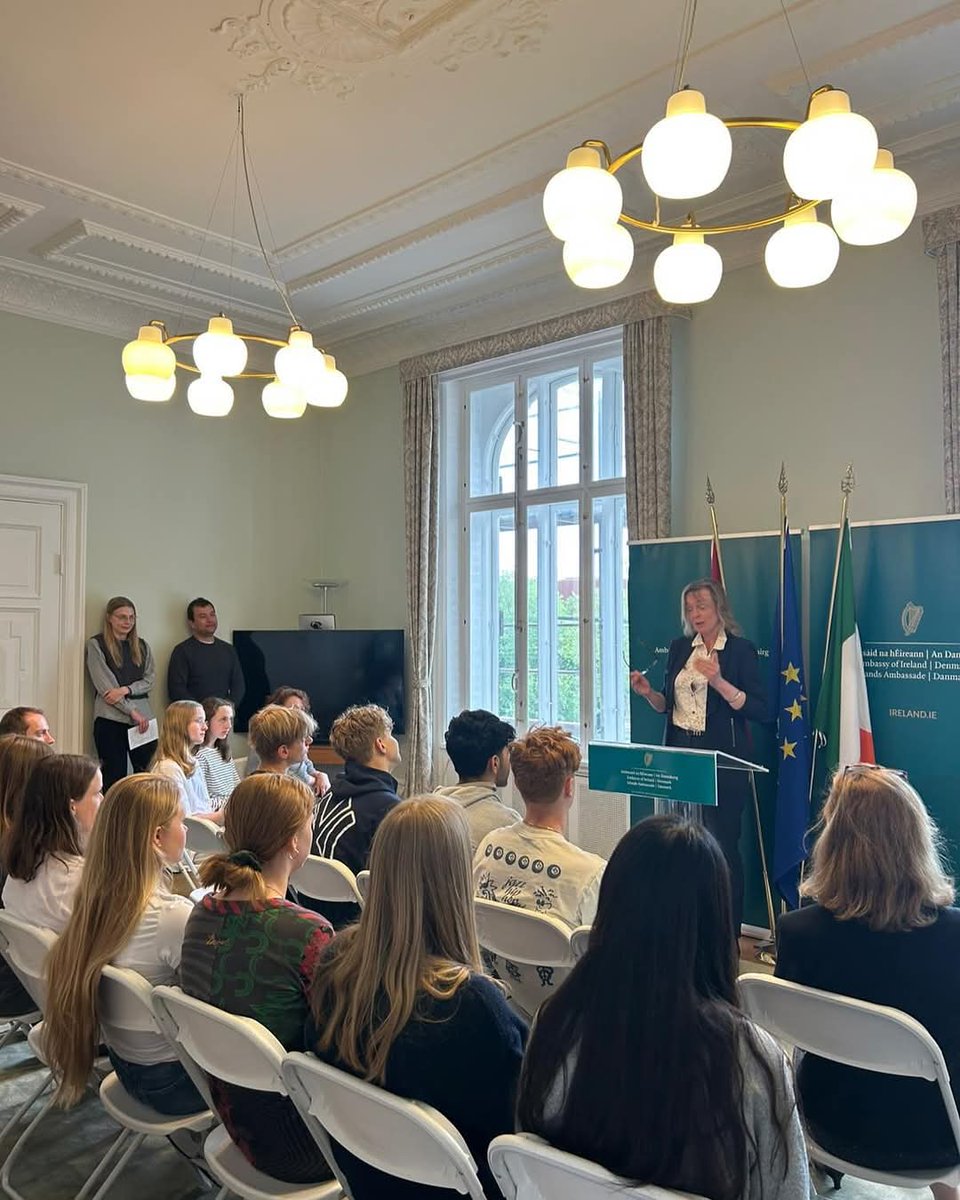 Really pleased to host these bright young students from Engholmskolen and their teachers - we talked about Ireland, relations with Denmark, working in an Embassy, and much more! Perhaps some future diplomats there?!