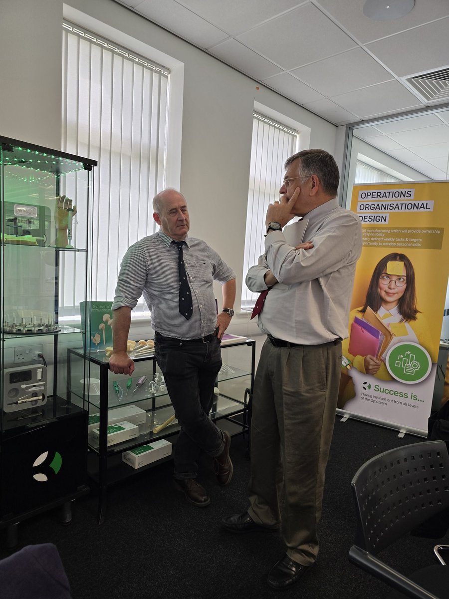 Who will be our new <a href="/Orthoconcern/">World Orthopaedic Concern UK</a> secretary? Two past presidents pondering this important question! Interested? Contact me! <a href="/BritOrthopaedic/">BOA</a> <a href="/bota_uk/">BOTA</a> Open to all T&amp;O consultants and trainees.