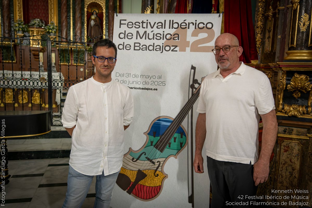 🎹Un lujo contar con el clavecinista neoyorquino Kenneth Weiss en el 42 Festival Ibérico de Música 👏👏Su interpretación de 'El arte de la fuga' nos elevó al séptimo cielo 😊 ¡Gracias! 
<a href="/cultura_EXT/">Cultura, Turismo, Jóvenes y Deportes</a> 
<a href="/DipdeBadajoz/">Diputación de Badajoz</a> 
<a href="/aytodebadajoz/">Ayuntamiento Badajoz</a> 
<a href="/PortugalSevilla/">Consulado Geral Portugal em Sevilha</a>