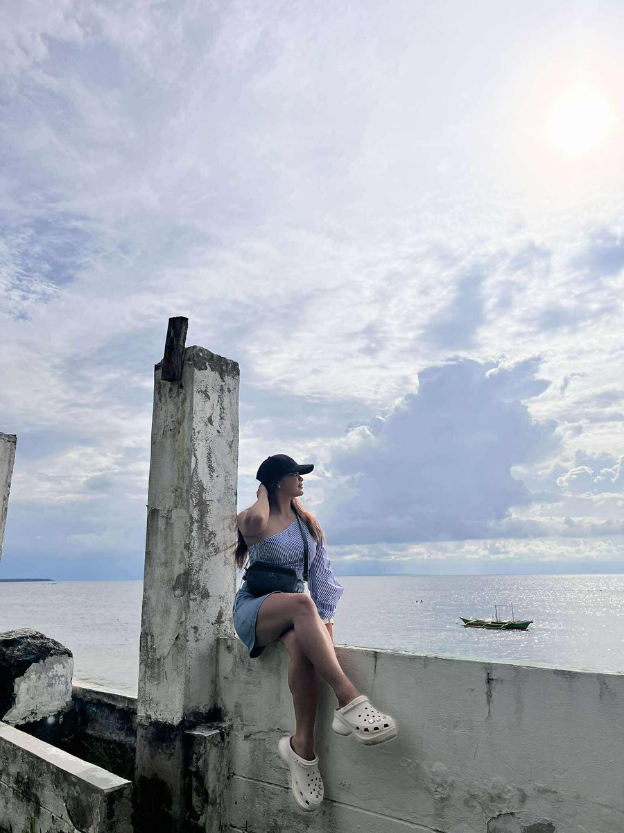 wellafleur's tweet photo. Blue skies, blue seas, blue vibes.🤍 https://t.co/XWlVqQeVNe