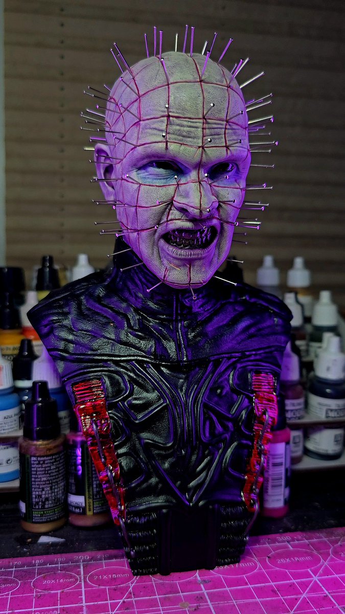 "Oh no tears please, it's a waste of good suffering!"

Pinhead bust with real tailors pins. 

Printed using <a href="/SUNLU_3D/">SUNLU Manufacturer</a> Standard Resin perfectly captured the skin textures. 

File available from <a href="/Cults3D/">Cults.</a> here
cults3d.com/:1007484
