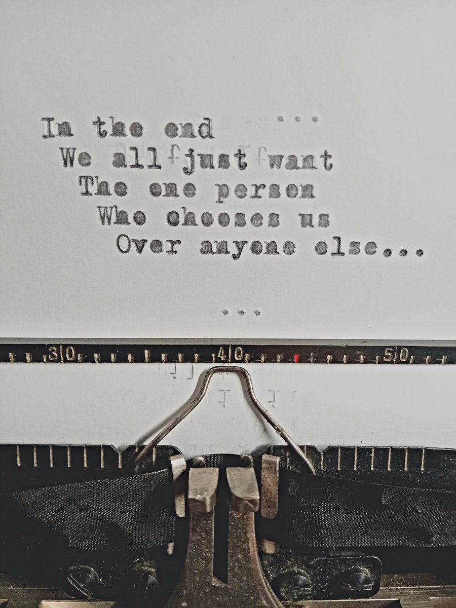 EmmaRugg's tweet image. In the end... #typewriter #typewritten