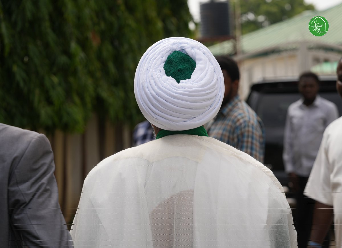 SZakzakyOffice's tweet image. Leader Sheikh Ibraheem Zakzaky (H) offered Qurbani at his residence today, the 10th of Dhul Hijjah, 1446 (7/06/2025) to mark the Eid al-Adha ceremony.