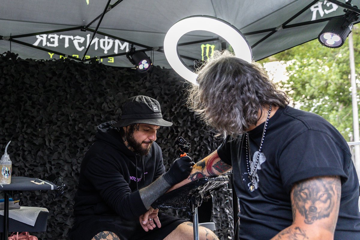 Monster Energy x Mystic Festival

Niech ta edycja Mystic Festival zostanie z Tobą na dłużej – tatuaż od Ktofbyku czeka w strefie Monster Energy. Tylko ty, igła i Monsterowa energia.
#MonsterTattoo #Ktofbyku