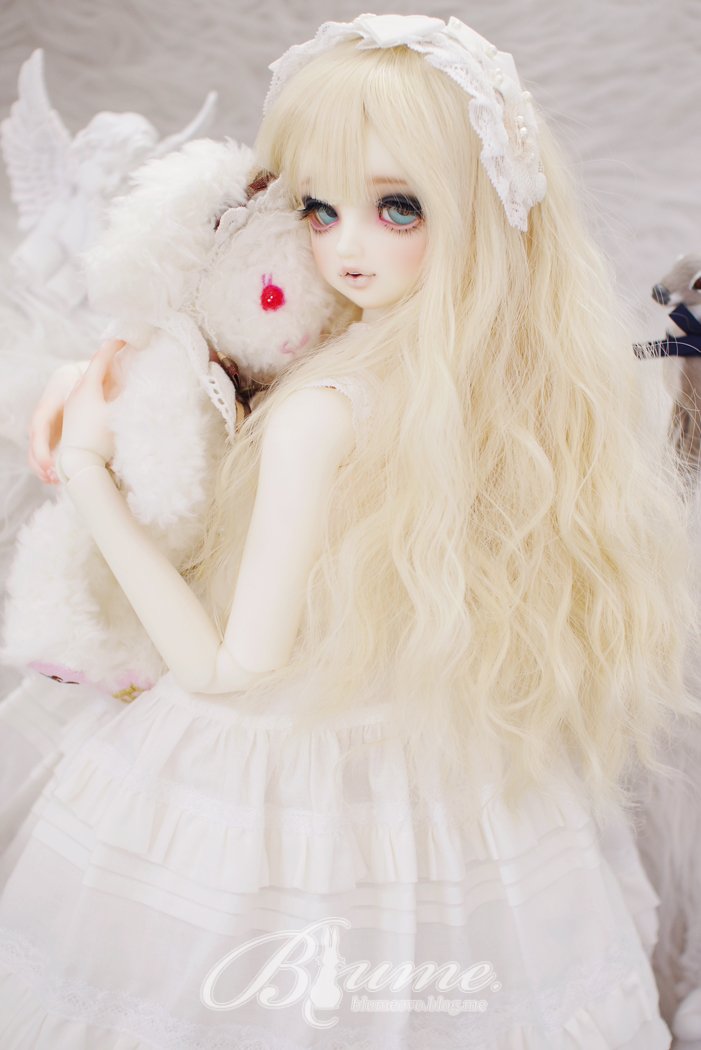 🧊RT+팔로워 Event🐳
6월 9일 월요일 8시(20시) 40차 선주문을 진행합니다
이 글을 RT해주시는 한 분에게 이번 회차에 사용 가능한 무료 가발권을 드립니다!
▶선주문 공지 : m.blog.naver.com/blume0v0/22389…
슬슬 여름인지 한낮에는 조금 덥네요~ 항상 건강 조심하시고 이번 주문도 잘 부탁드립니다💖