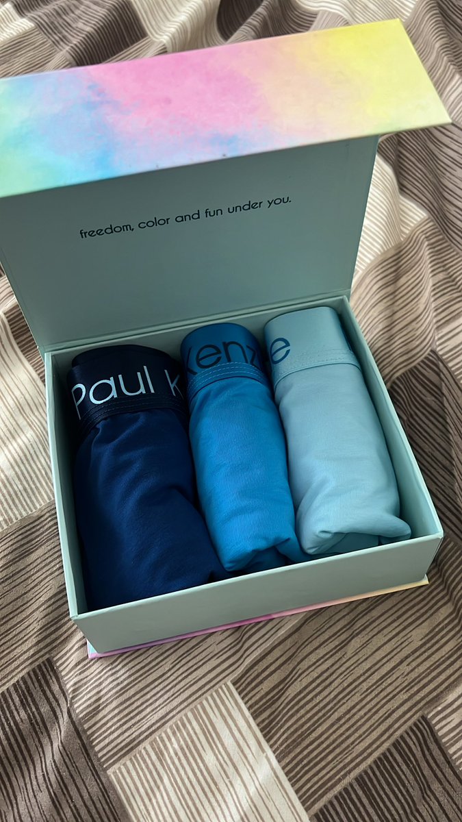 Şu renklerin güzellikleri ✨ Üstümde de gösterebilirdim ama edepli anıma denk geldi