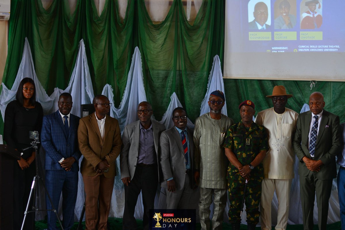ifudsaoau's tweet photo. June 4th (IFUDSA's Founded day) we hosted a few of our Alumni in the maiden edition of the IFUDSA Honours day, we were graced to have Brigadier General B.A Adesina as our keynote speaker who taught extensively on LEGACY AND LEADERSHIP; Building a career that serves you and others https://t.co/oIHf076VzB