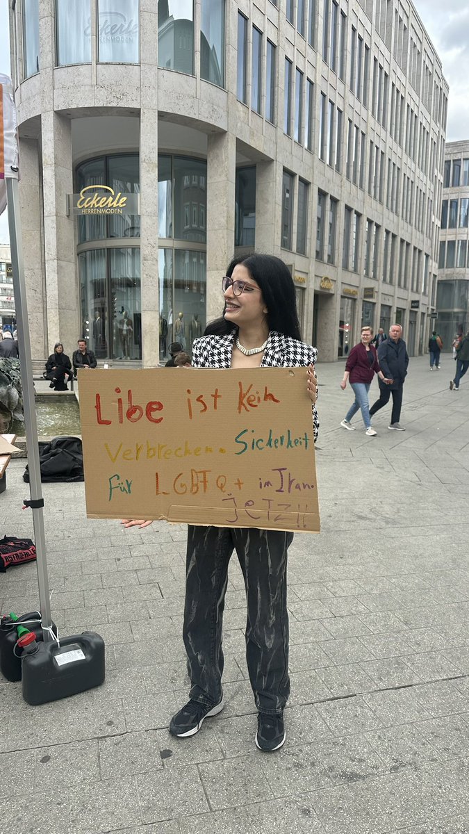 عشق جرم نیست – 
هم‌اکنون دیده‌شدن برای جامعه +LGBTQ در ایران