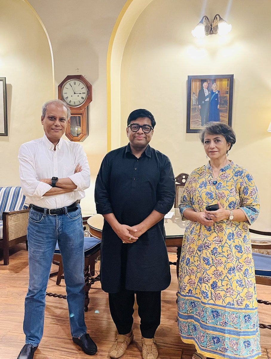 Ruchit G Garg (@ruchitgarg) on Twitter photo Amazing meeting <a href="/suchetadalal/">Sucheta Dalal</a> & <a href="/Moneylifers/">Debashis Basu</a> over lunch this afternoon - no points for guessing what we talked about for hours .. 😆
Leave No Farmer Behind #HFN Amazing meeting <a href="/suchetadalal/">Sucheta Dalal</a> & <a href="/Moneylifers/">Debashis Basu</a> over lunch this afternoon - no points for guessing what we talked about for hours .. 😆
Leave No Farmer Behind #HFN