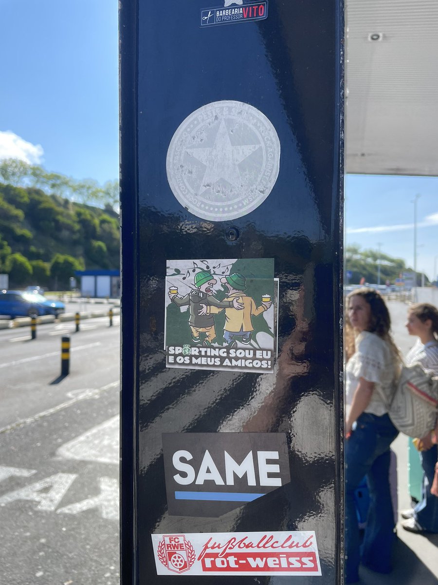 Aterro em Ponta Delgada e vejo logo isto. Fui bem recebida