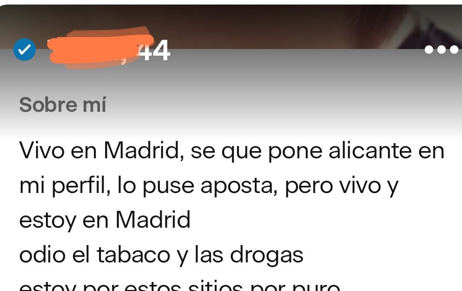 Algunas chicas en en Badoo se pegan unas fumadas...