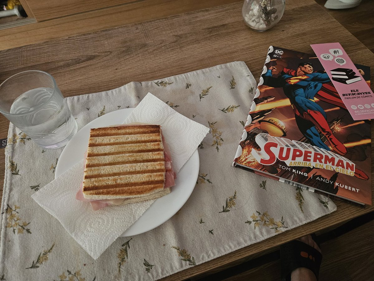 VadeOscar's tweet image. Back to the Basics!!!
Superma Arriba en el Cielo.
-EL nunca decepciona.
#backtothebasics
#supermanupinthesky