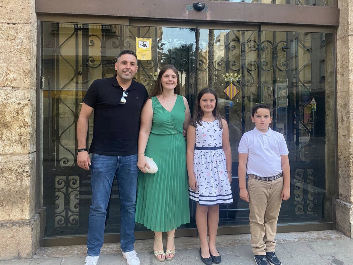 Els nostres representants van assistir a l'acte de proclamació de les Falleres Majors i Corts d'Honor de FJFS 2026.

#fallessagunt #falles2026 #fallalapalmera #palmeritosinfantils #Palmeritos #monfaller #fjfs