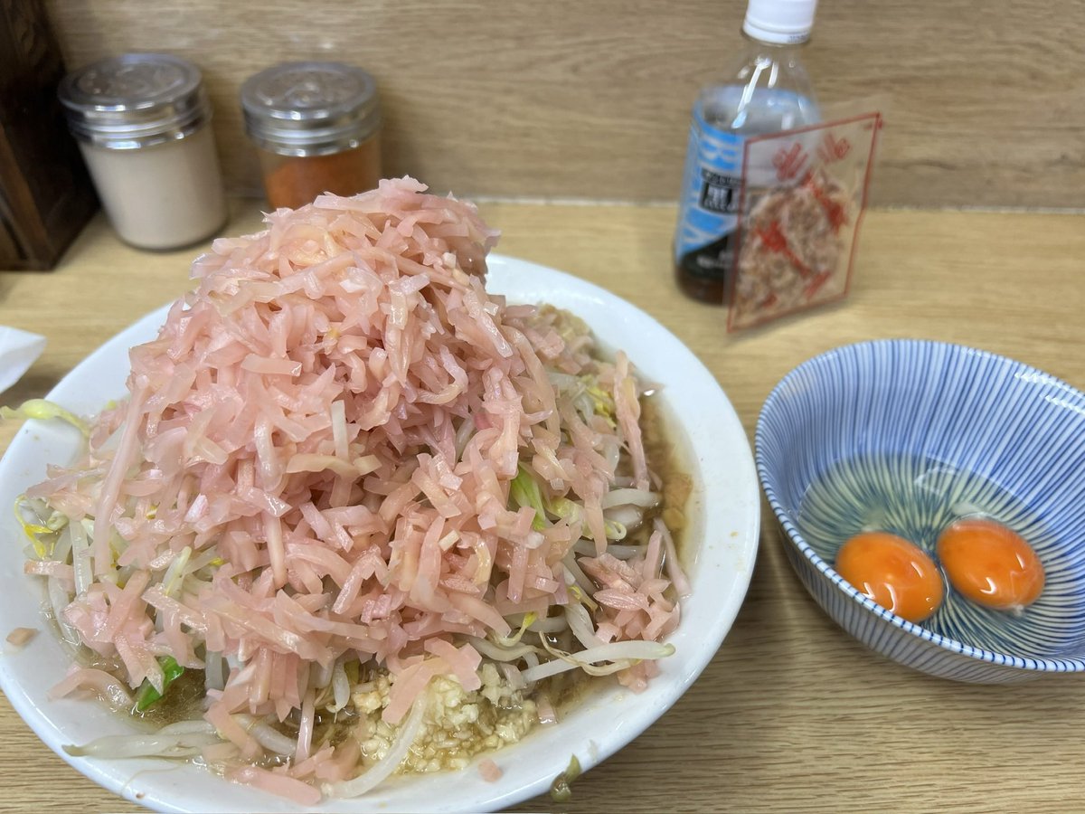 shibomi_GG_GL's tweet image. 岩下の新生姜ミュージアム
関東民の皆様おすすめですよ💋

①
このデ⭕️ルド！間違えた😭
プロジェクションマッピングが映る巨大生姜🫚
②
バ⭕️ブみたいな生姜素敵！
③
ワイ（ユービックすこ
④
岩下の新生姜使った栃木街道二郎
世界一美味いやつ（3月中旬〜4月半ば）