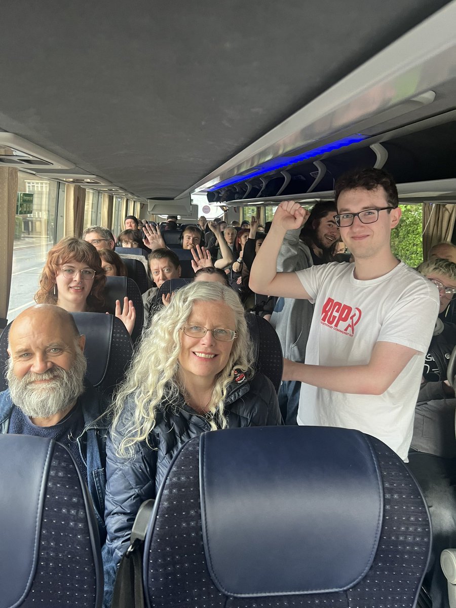 PplsAssemblyMcr's tweet image. Manchester coach on the way to today’s National Demo Against Austerity 2.0 in London✊🏼✊🏽.
#UnitedAgainstAusterity
We are building our collective power to #TaxTheRich, #StopTheCuts and deliver an economy that invests in #welfarenotwarfare
