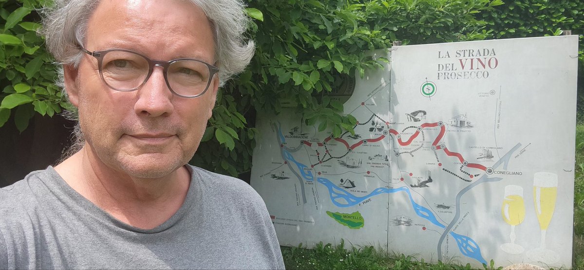 Shaun Gath (@shauncgath) on Twitter photo Reporting from the belly of the beast - Prosecco central.
Salute e buona fortuna <a href="/Senator_Farrell/">Donald Edward Farrell</a>! Reporting from the belly of the beast - Prosecco central.
Salute e buona fortuna <a href="/Senator_Farrell/">Donald Edward Farrell</a>!