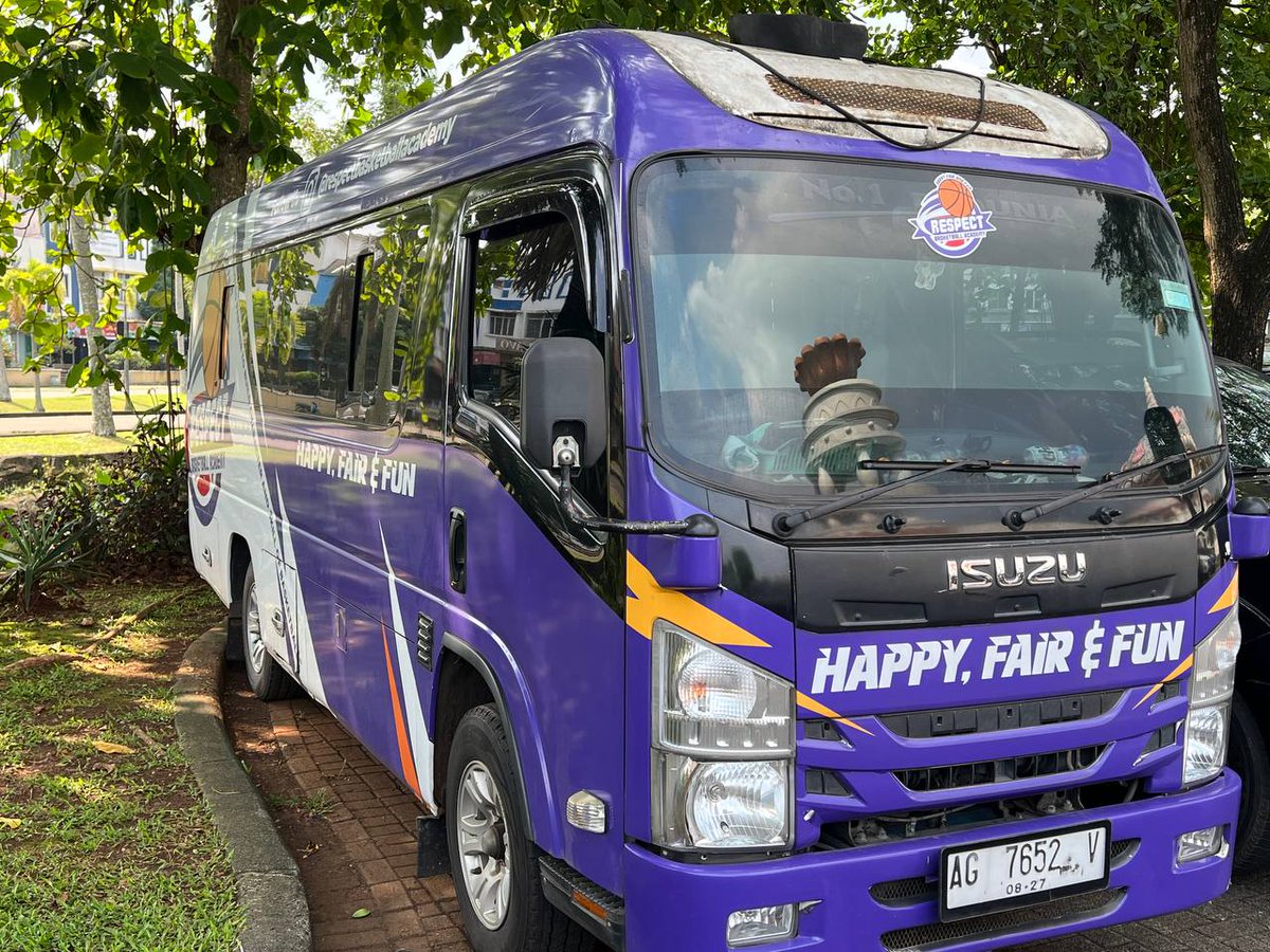 AcotCoach's tweet image. Thank you @respectbasketballacademy for the collaboration with @philippineyouthdreamers

#pydgoestoindonesia #kawinners #throwback #gobacksaturdayfever #itoangbuhaycoach #sbp #pyd