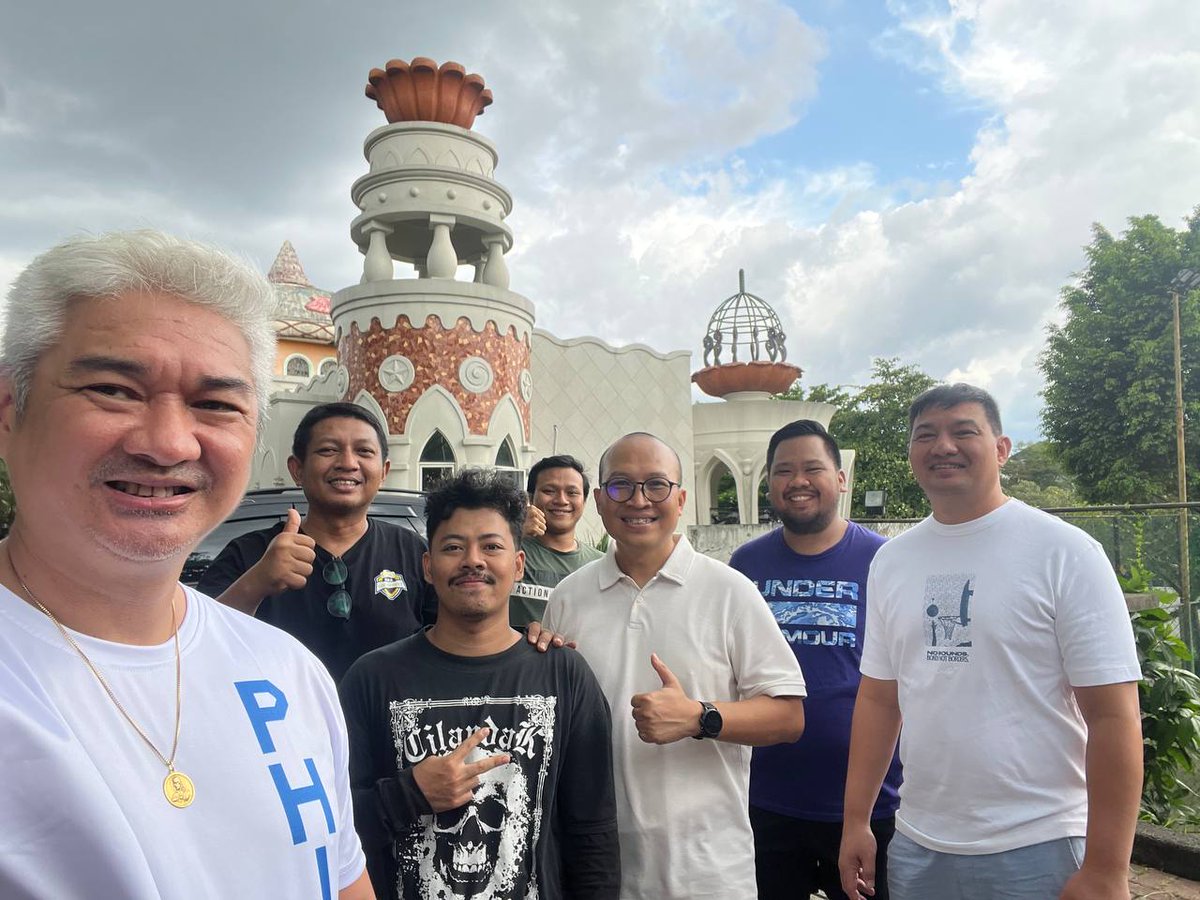 AcotCoach's tweet image. Thank you @respectbasketballacademy for the collaboration with @philippineyouthdreamers

#pydgoestoindonesia #kawinners #throwback #gobacksaturdayfever #itoangbuhaycoach #sbp #pyd